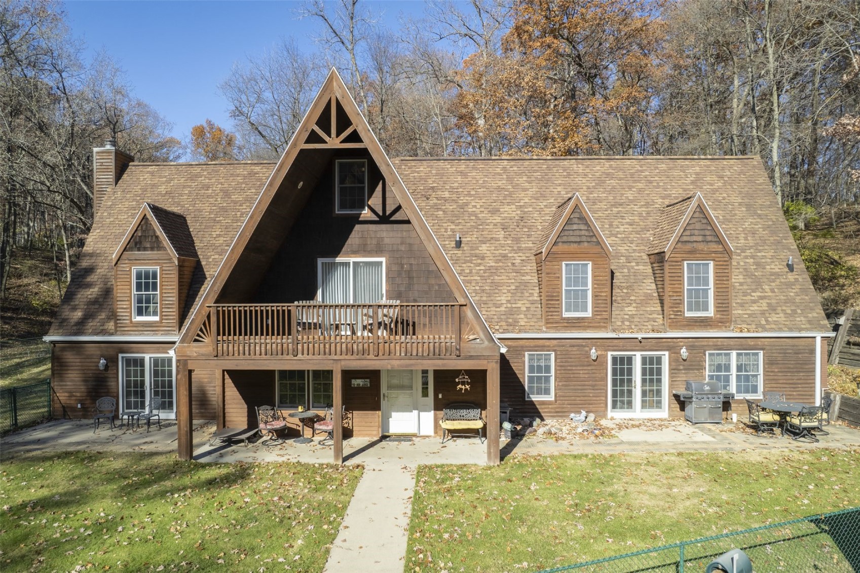 3098 Sandy Beach Road NE — photo
