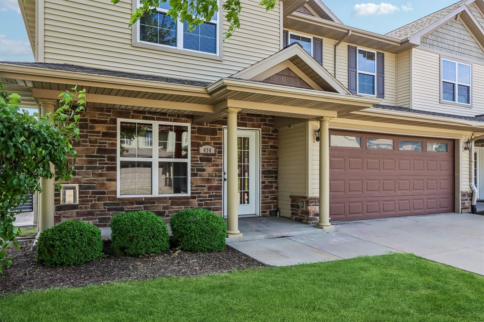 474 Cambria Dr — photo