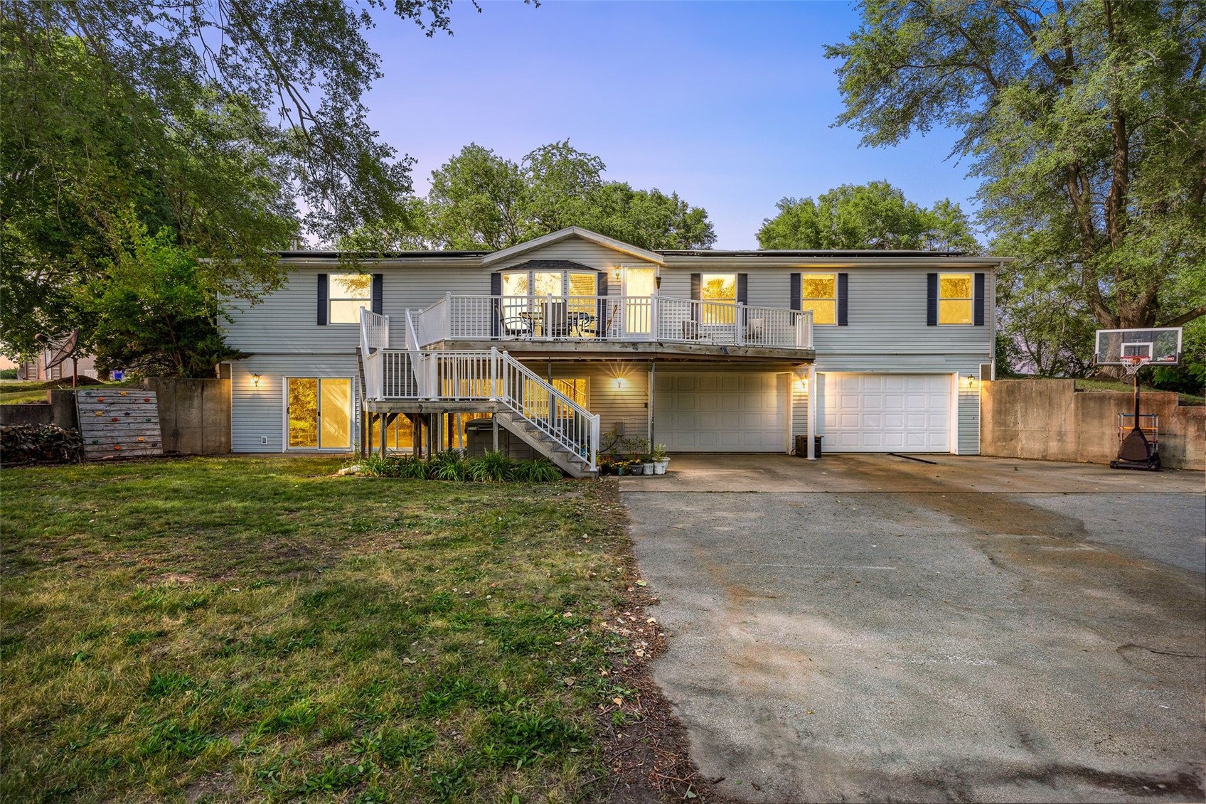 1650 W Forevergreen Road — photo