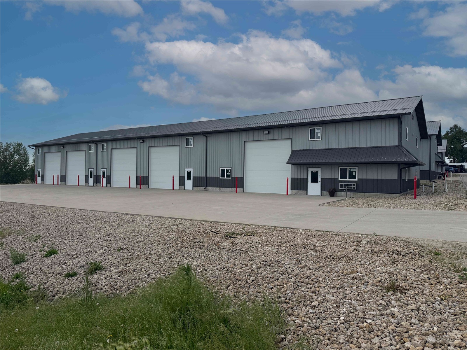 3230 N Center Pt Road 401/402 — photo