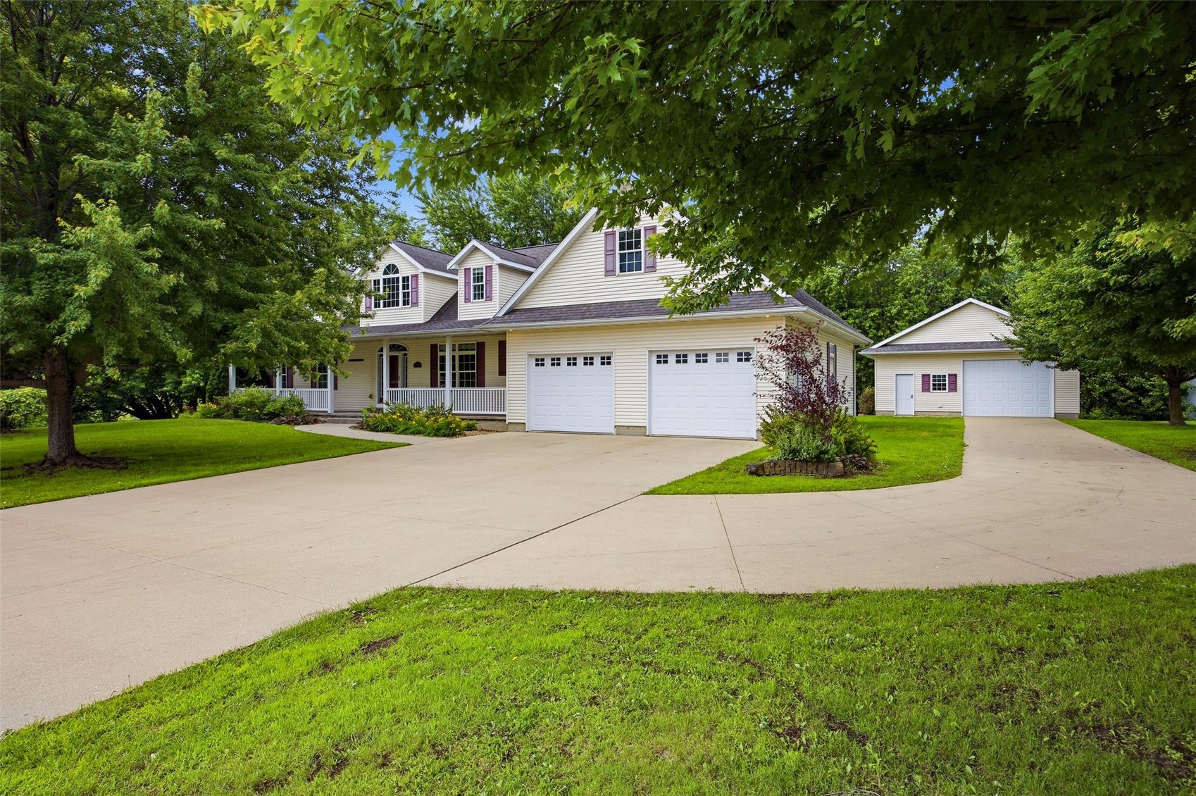 2675 Madison Lane — photo