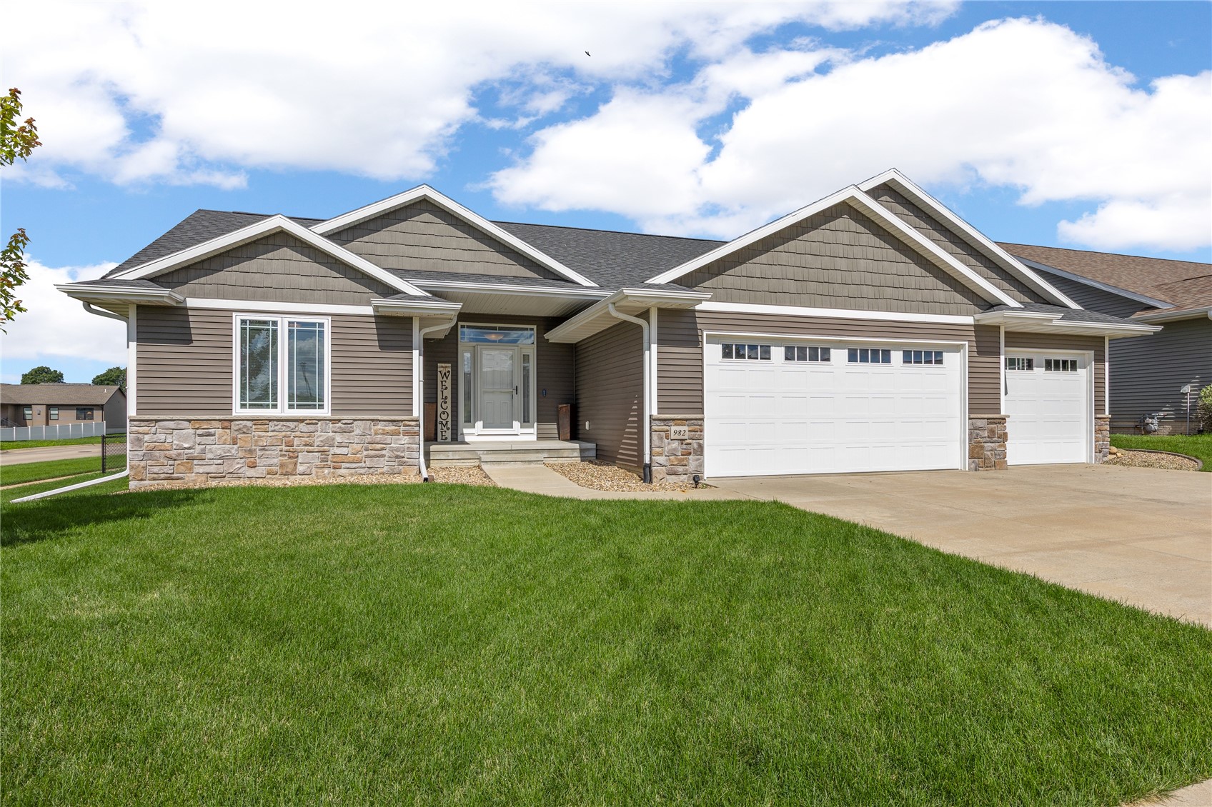 982 Raleigh Lane, Marion, IA 52302 — photo 2