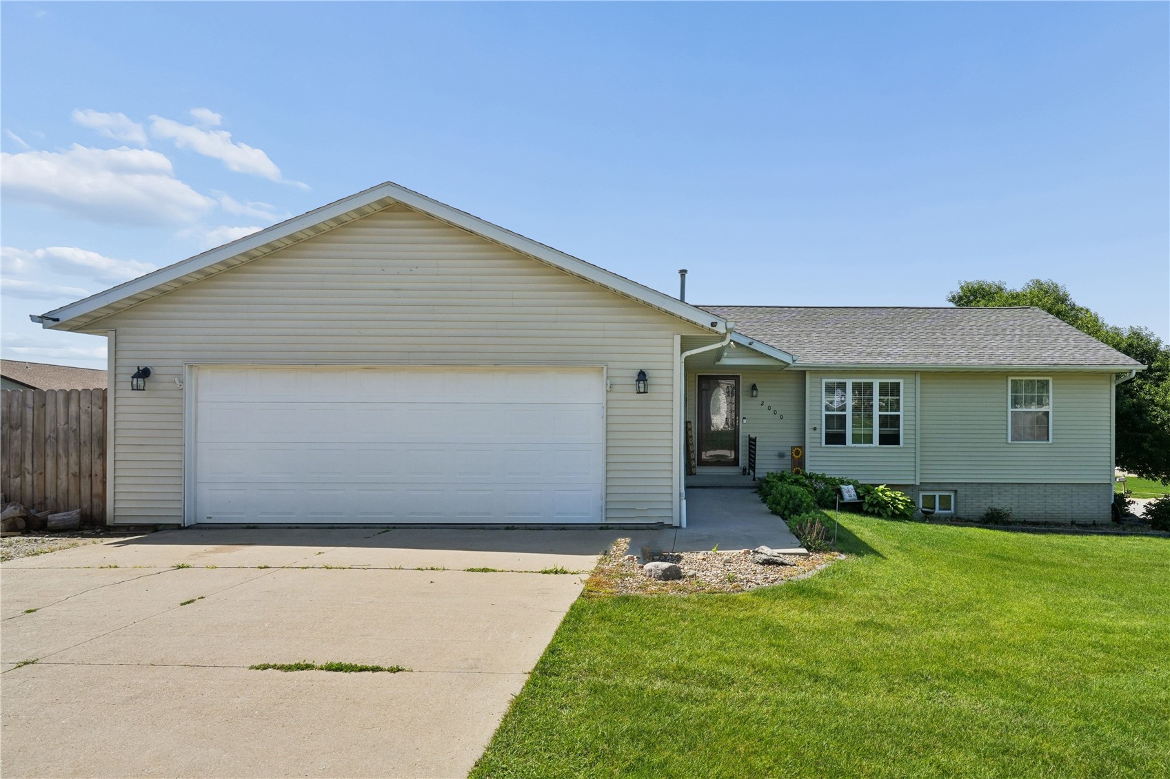 2000 Highland Road, Ely, IA 52227 — photo 2