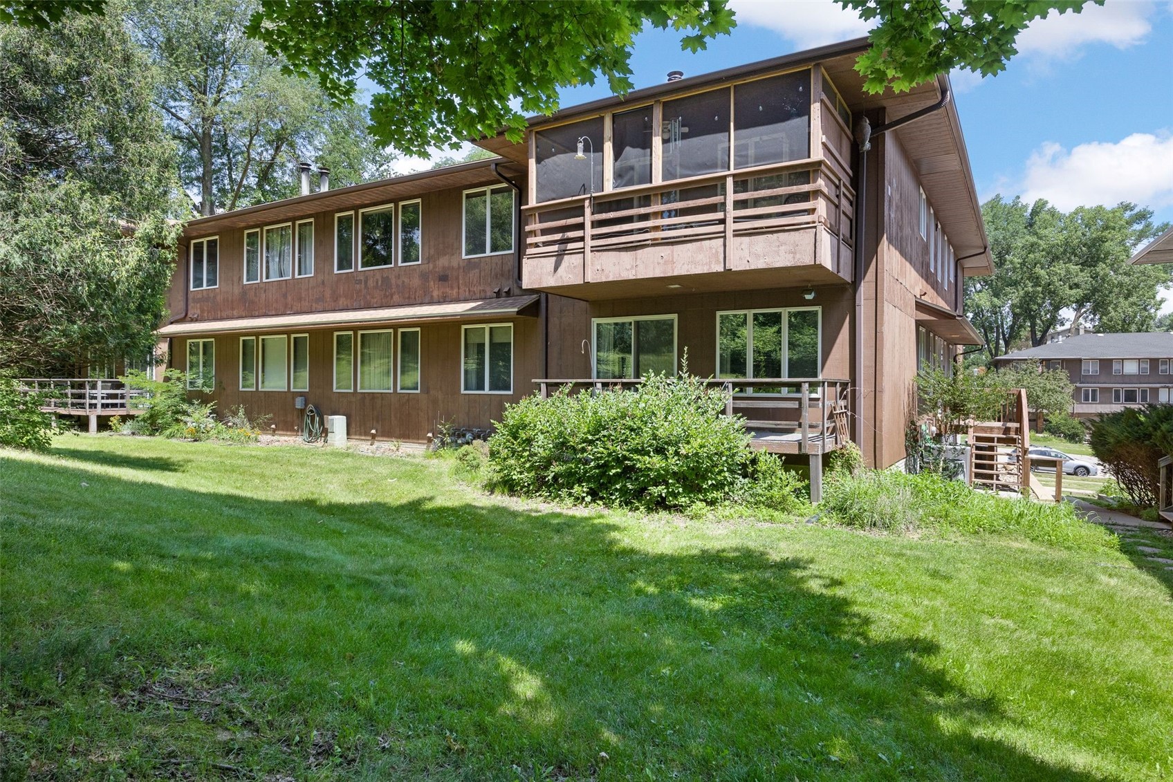 1723 Pikes Peak Ct NE — photo