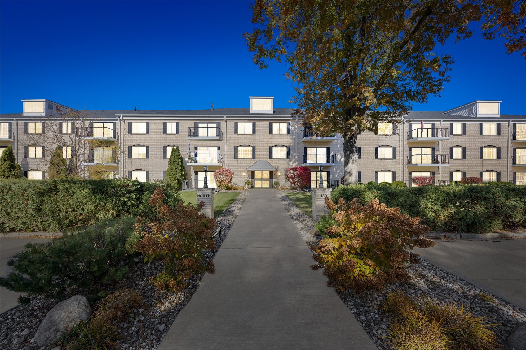 130 Thompson Dr SE 210 — photo