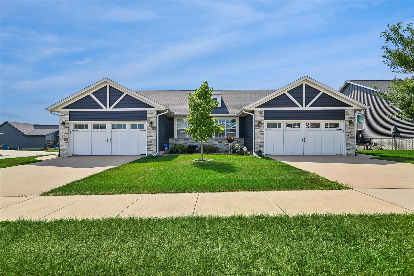 1395 Applewood Drive — photo