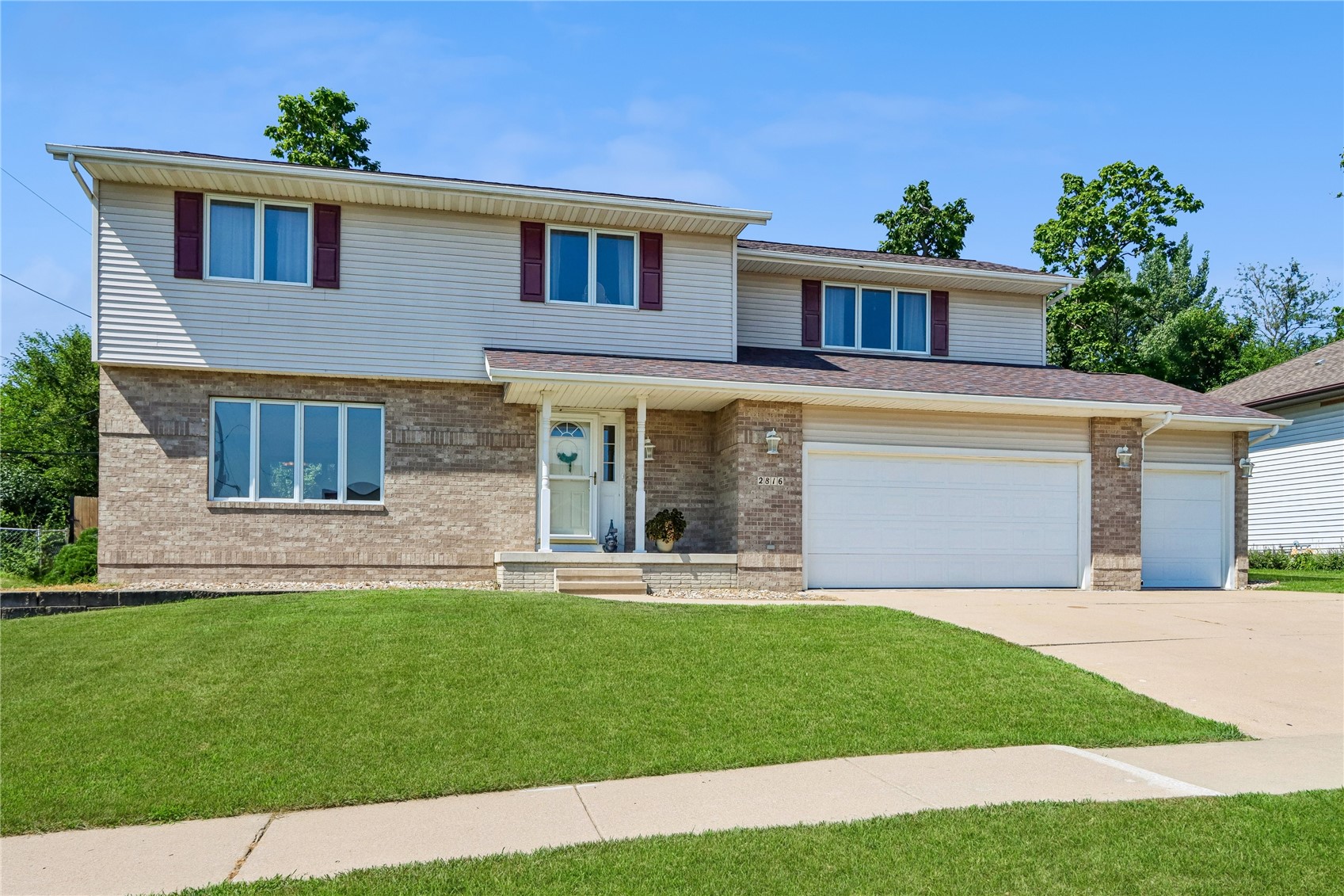 2816 Lancelot Lane NW — photo