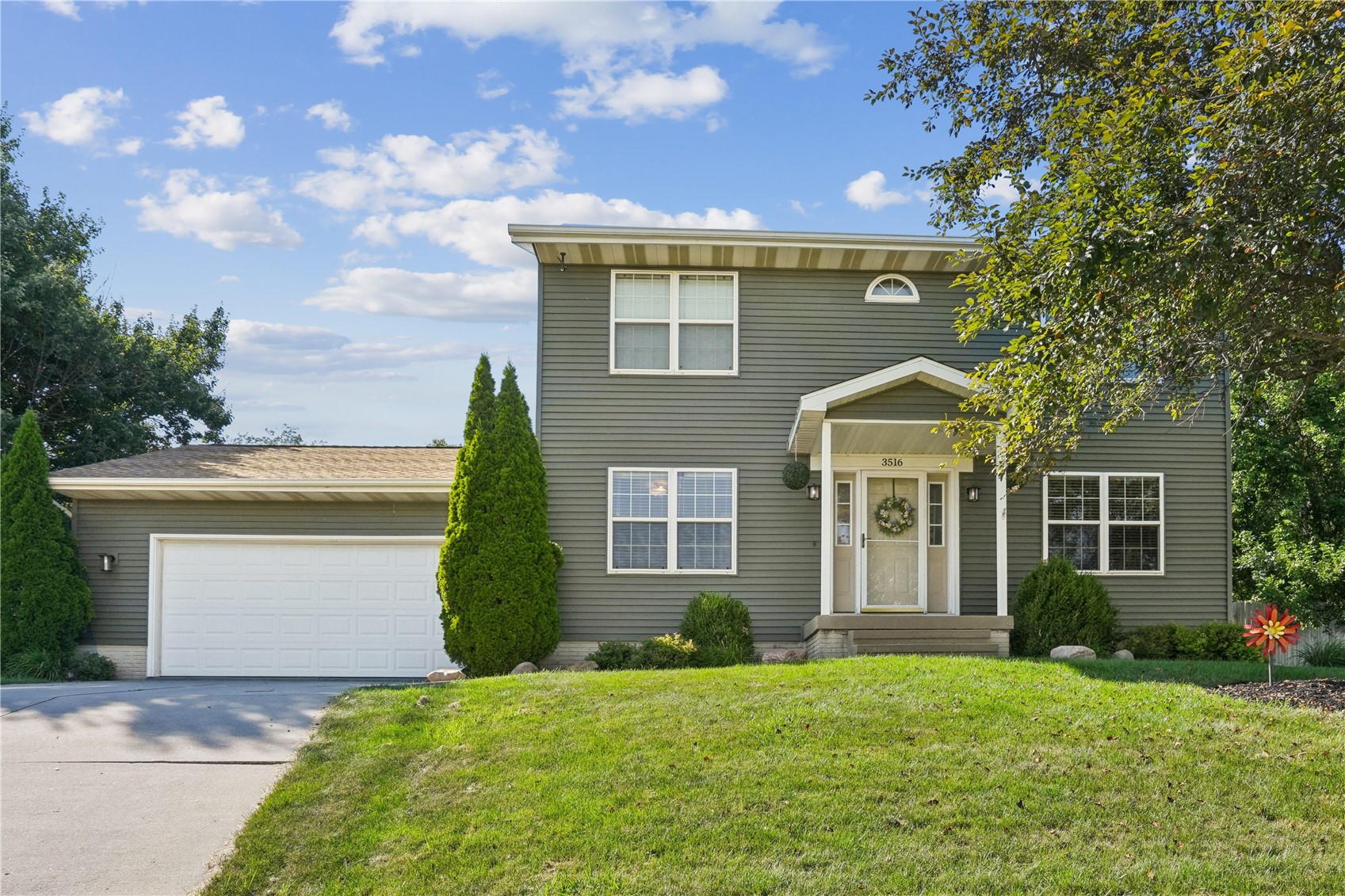3516 Amanda Court NW — photo