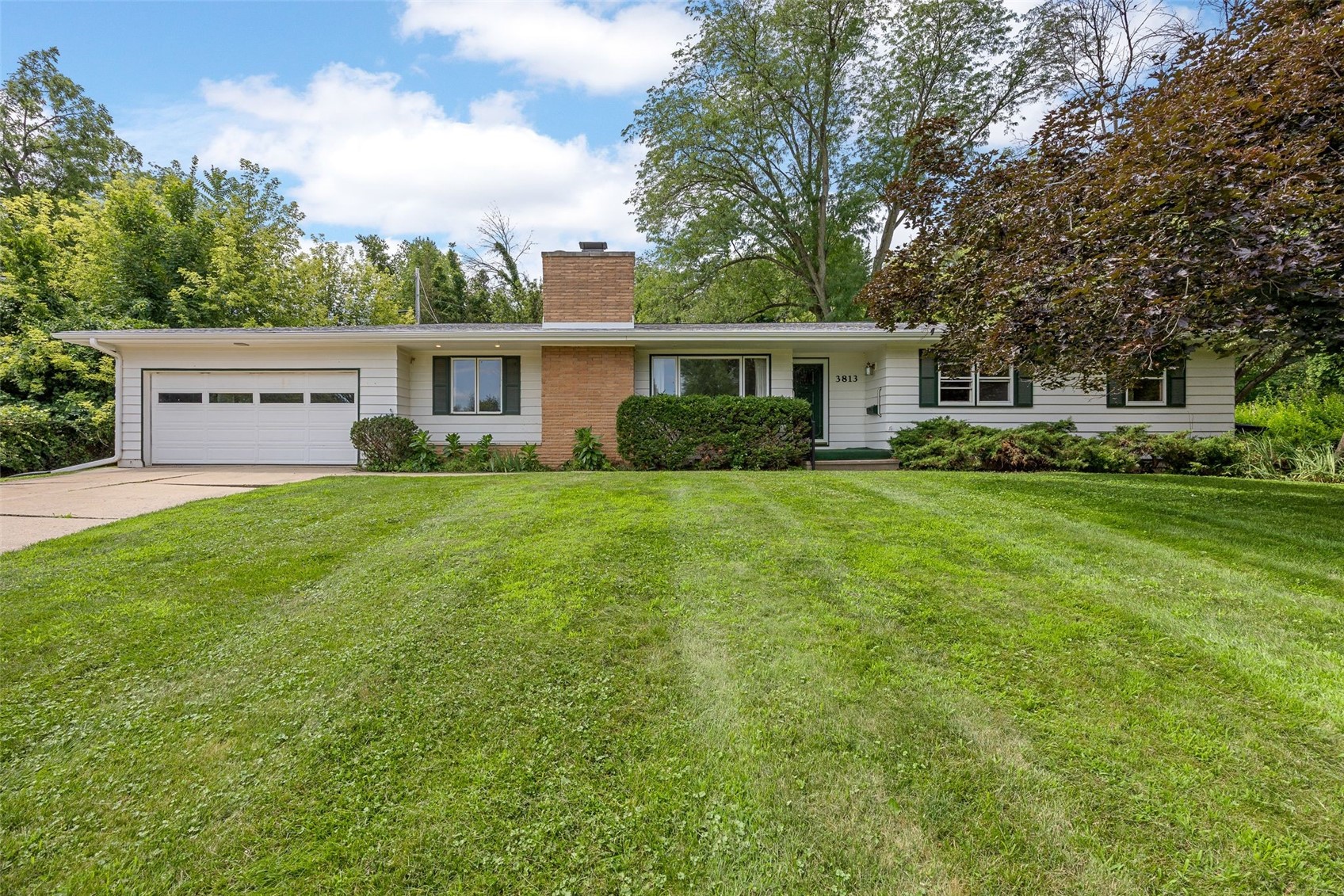 3813 Tomahawk Trail SE — photo