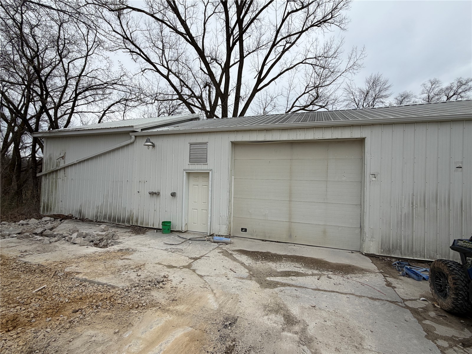 10956 Forest Chapel Road — photo