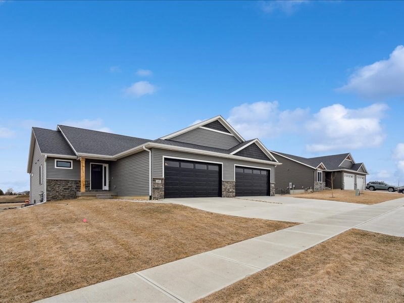 827 Prairie View Drive — photo