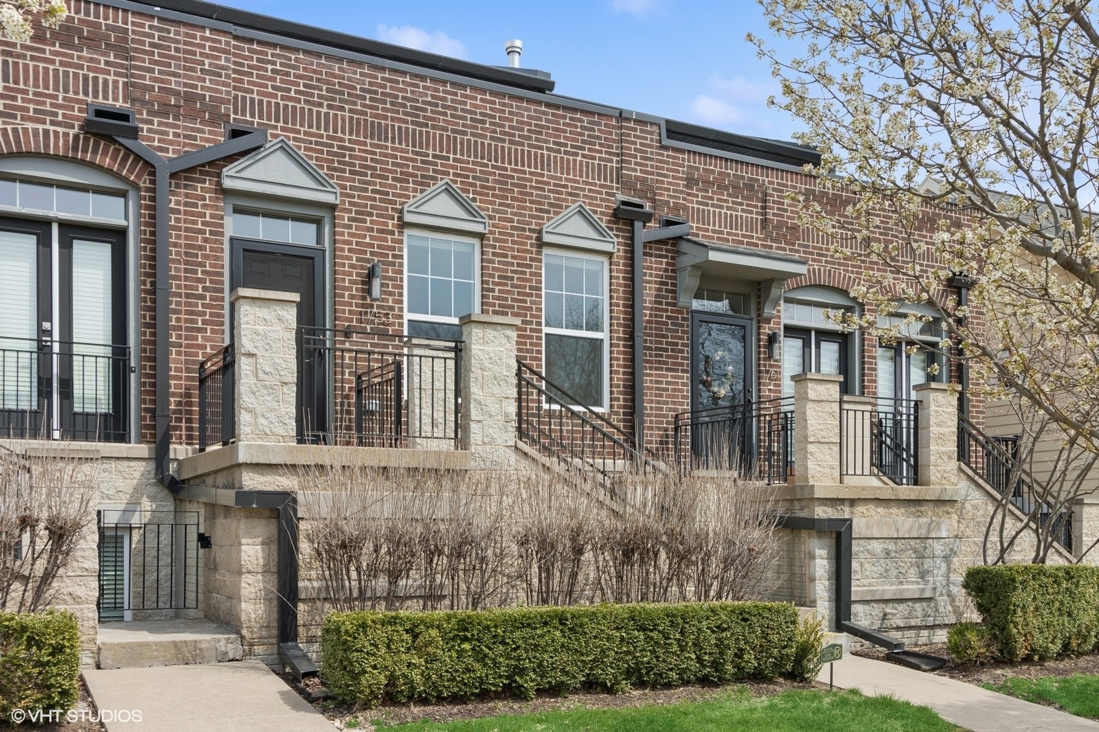 1753 Foster Road — photo