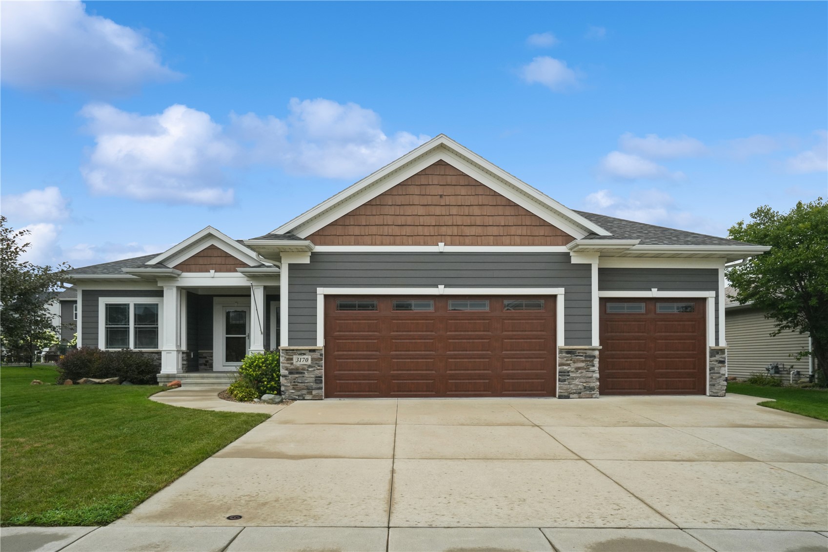 3170 Stanley Cup Drive — photo