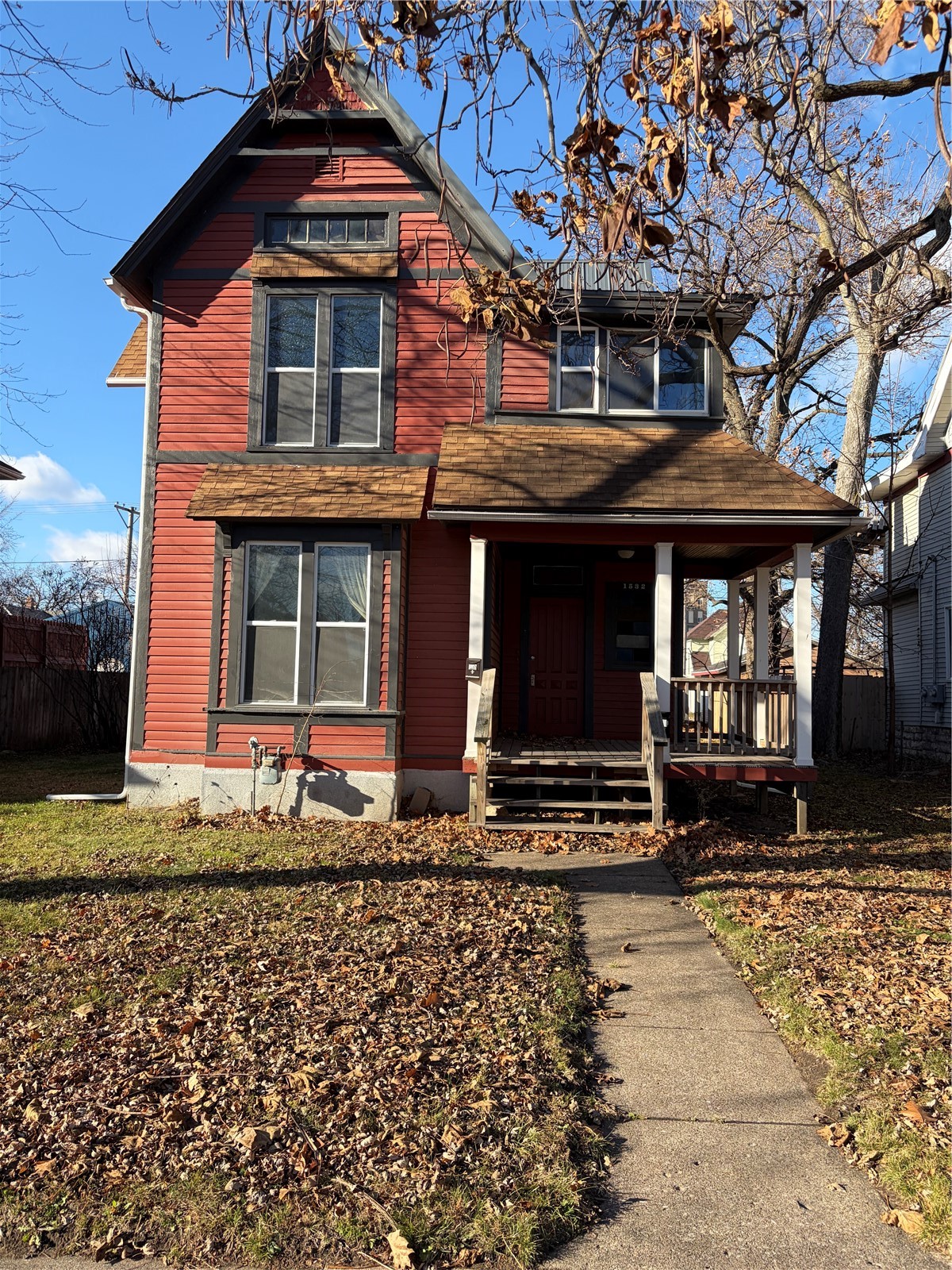 1532 D Ave NE a & B — photo