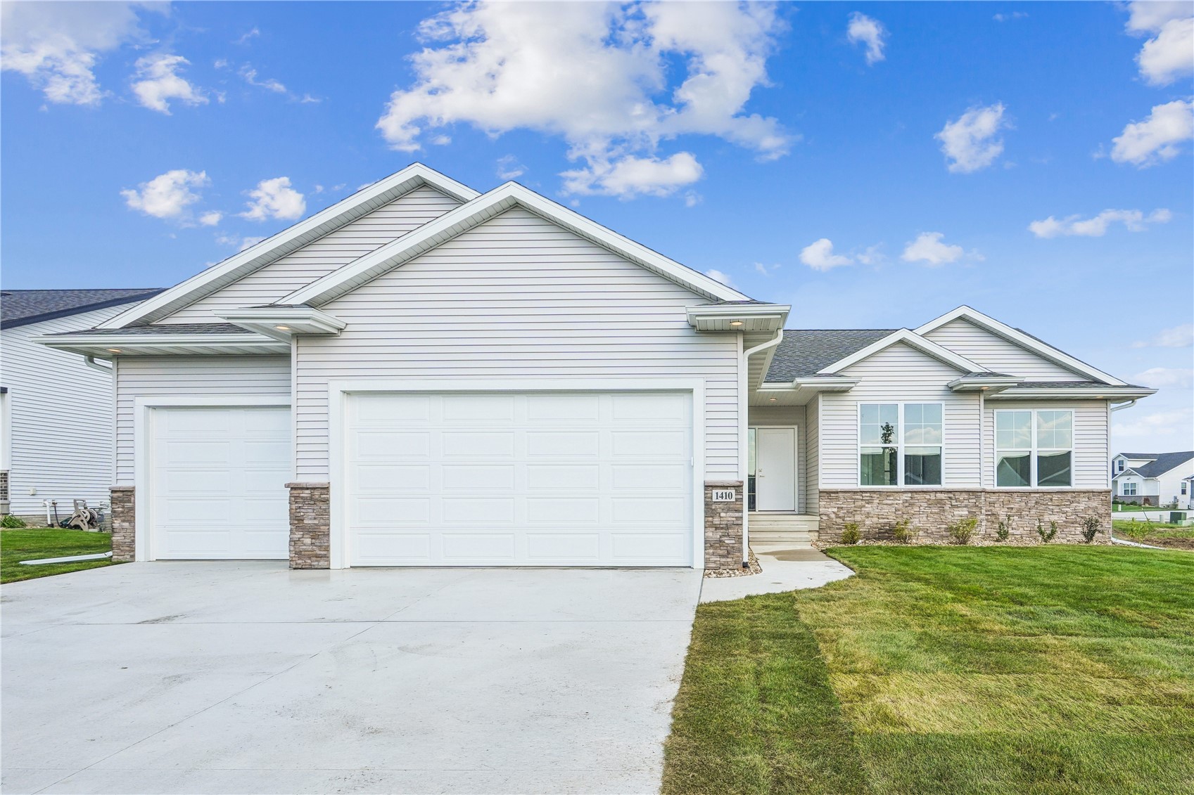 1410 Echo Ridge Ln — photo