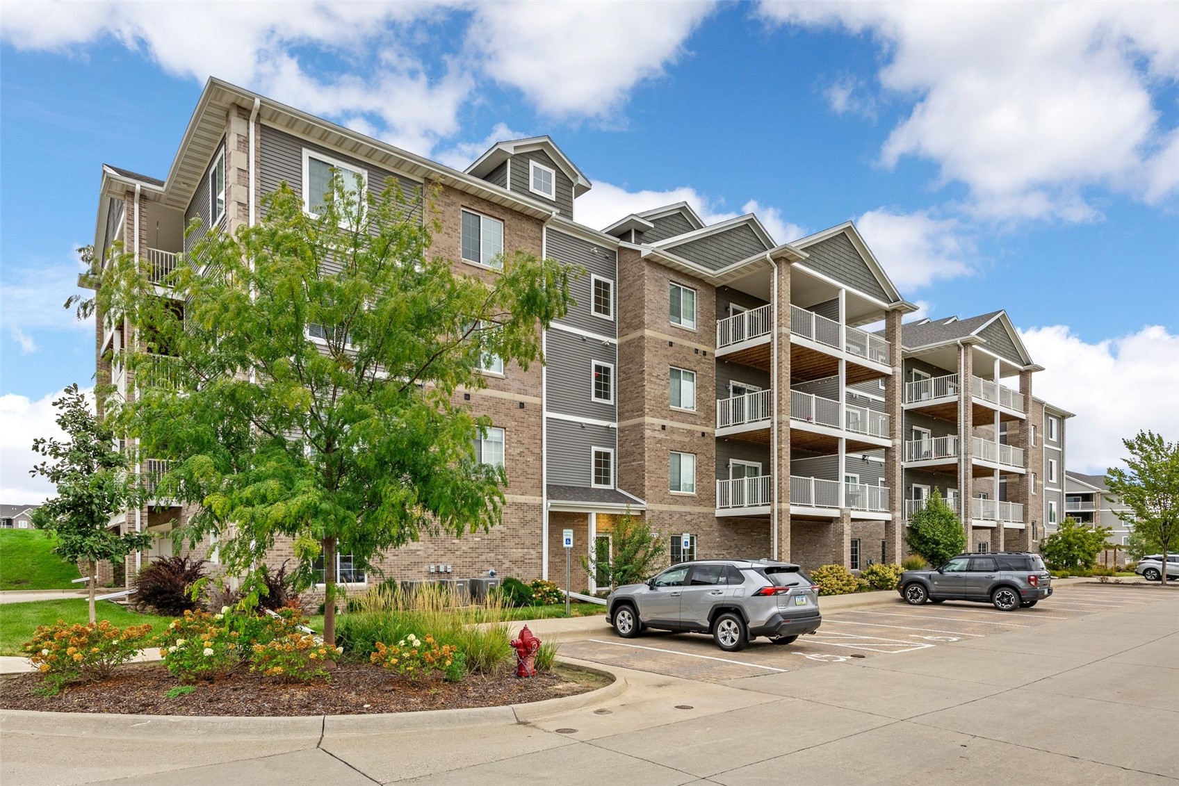 2871 Spring Rose Circle 304 — photo