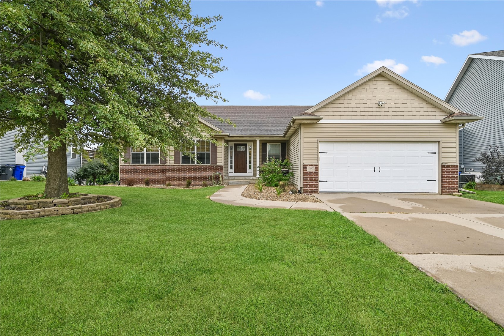 507 Limerock NW — photo