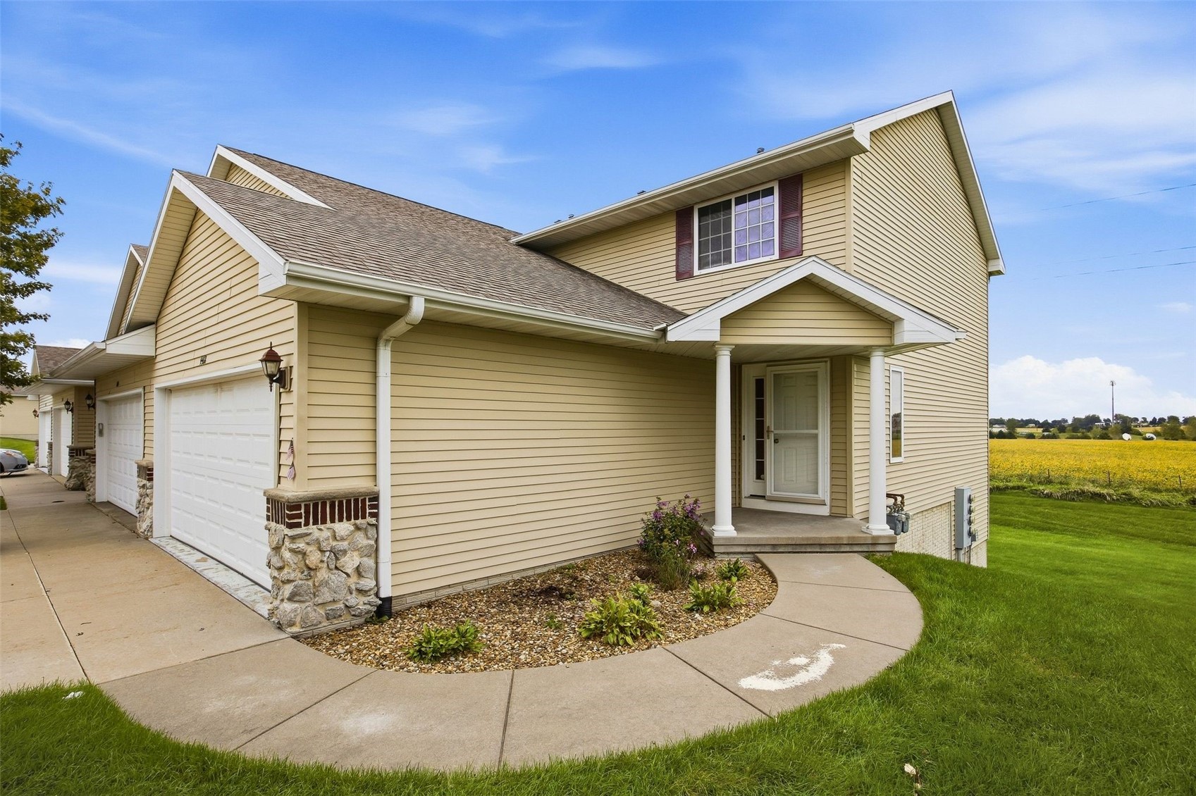 4468 Churchill Court — photo
