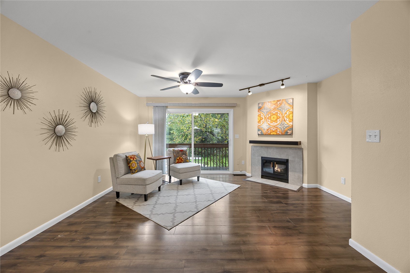 1152 Cambria Court — photo