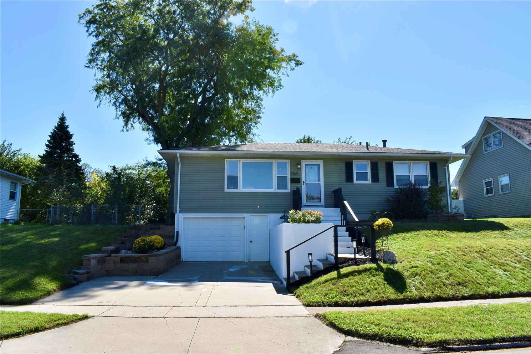2165 Country Club Drive — photo
