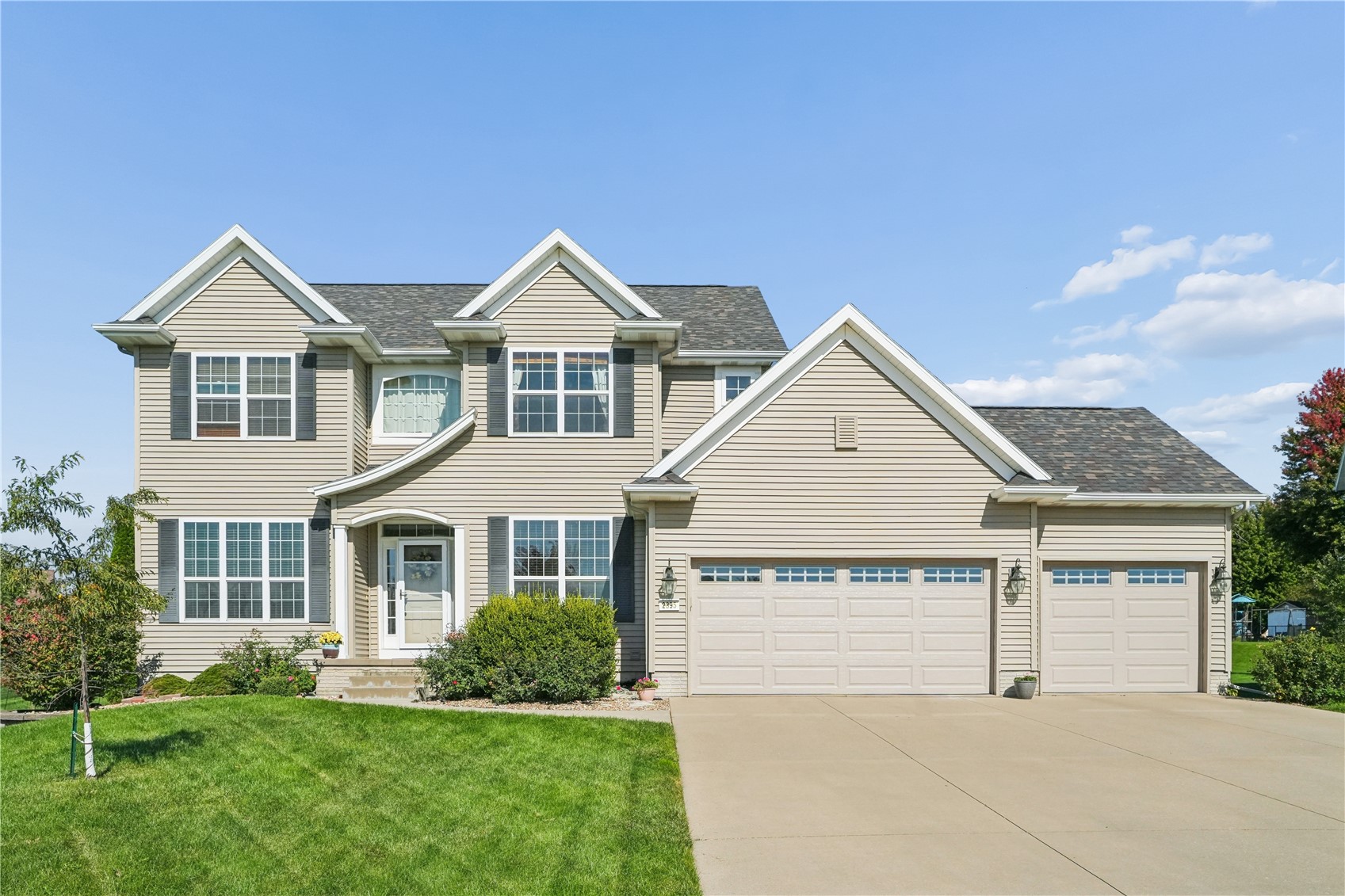 2395 Newcastle Rd — photo