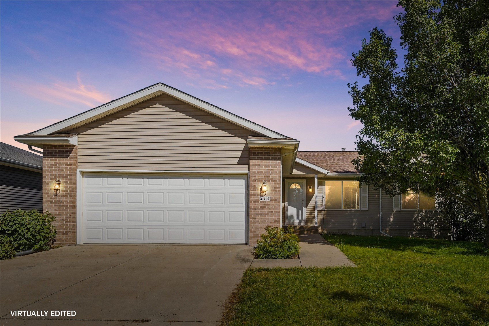 814 Moose Drive NW — photo
