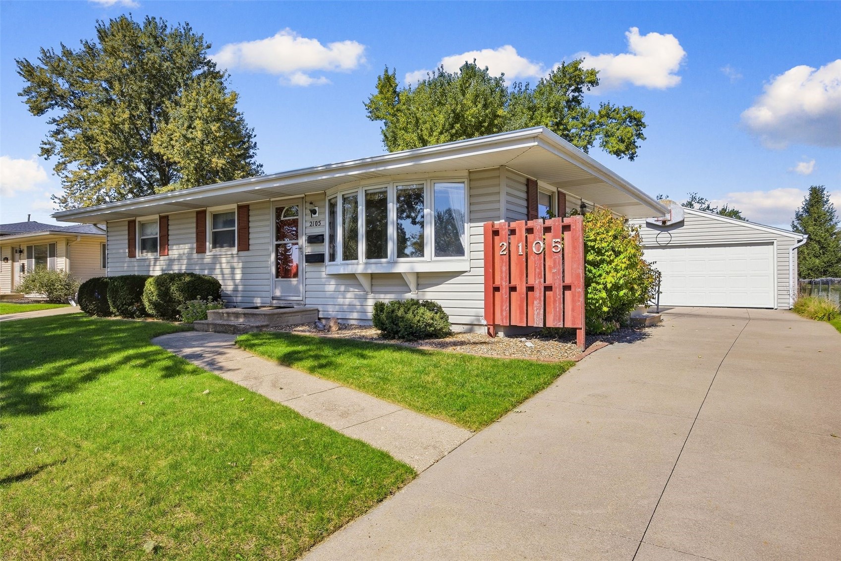 2105 Highview Drive — photo