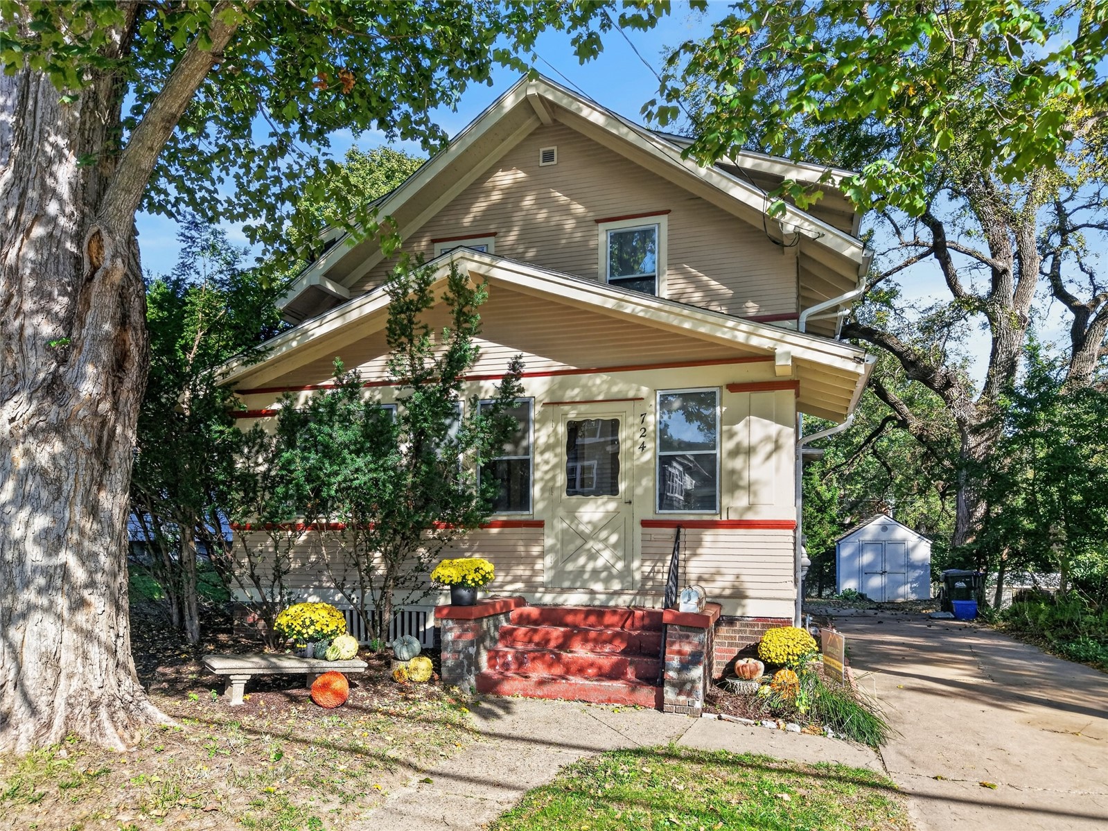 724 N Dodge Street — photo
