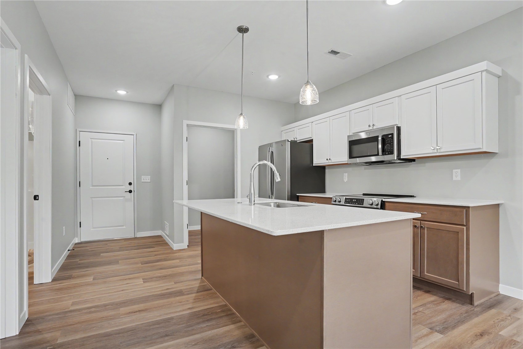 4428 Deer Creek Road Unit 204 — photo