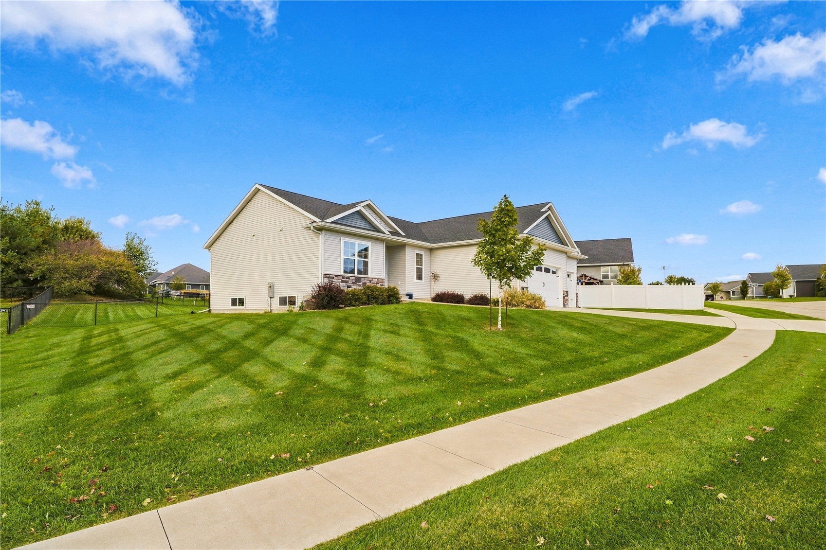 1138 Kettering Road, Marion, IA 52302 — photo 2