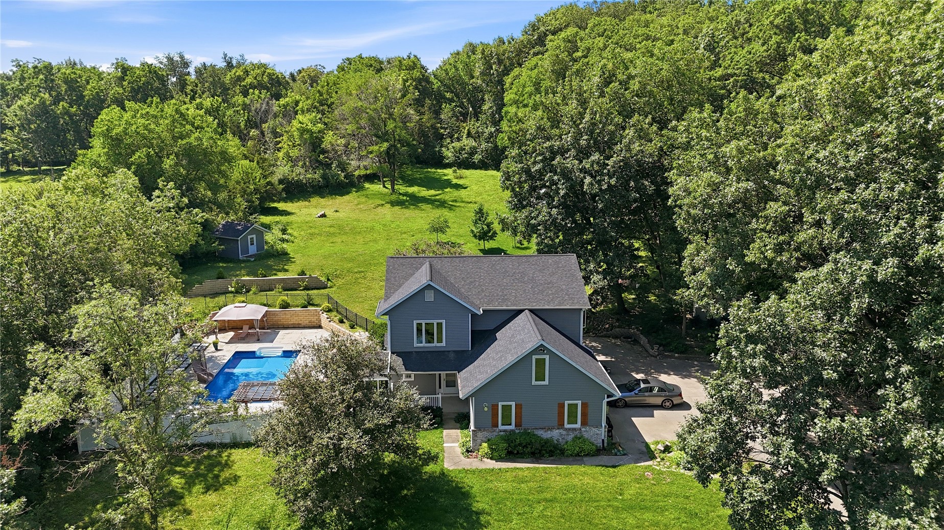 1432 Hickory Hollow NE — photo