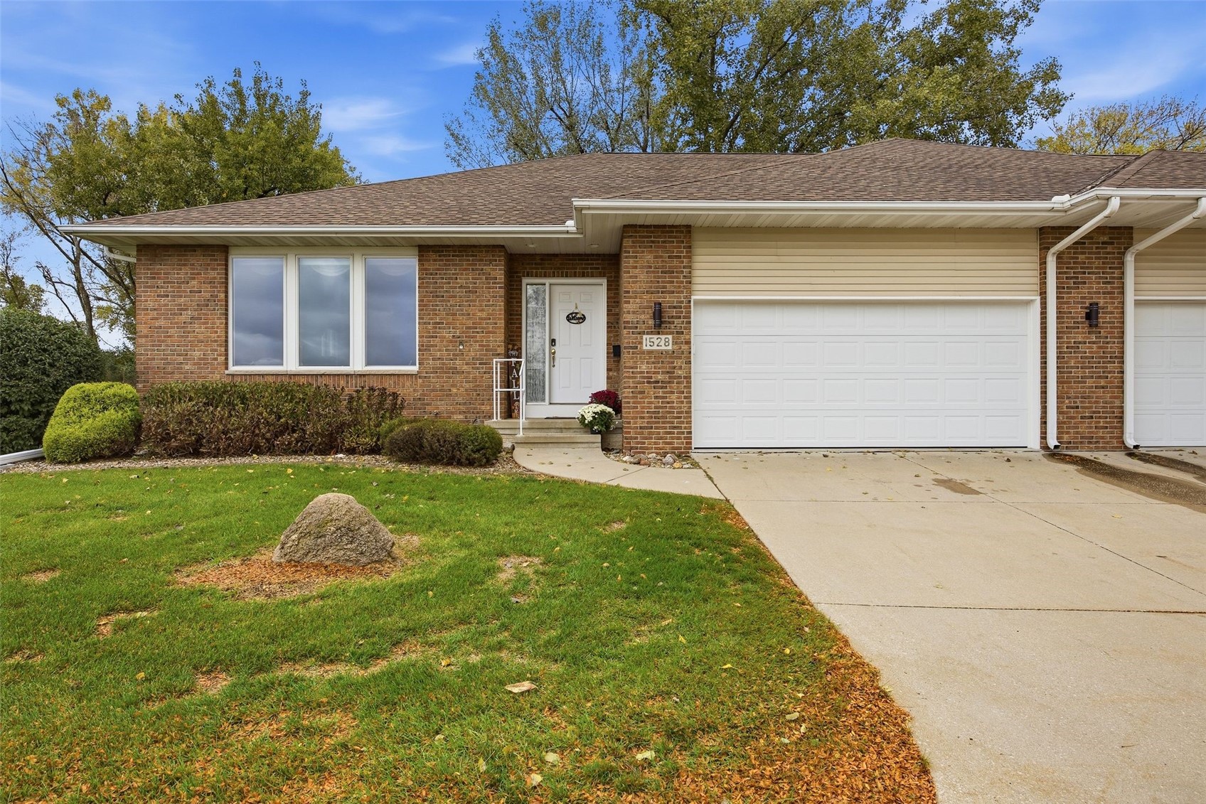 1528 Bilgarie Ct NE — photo