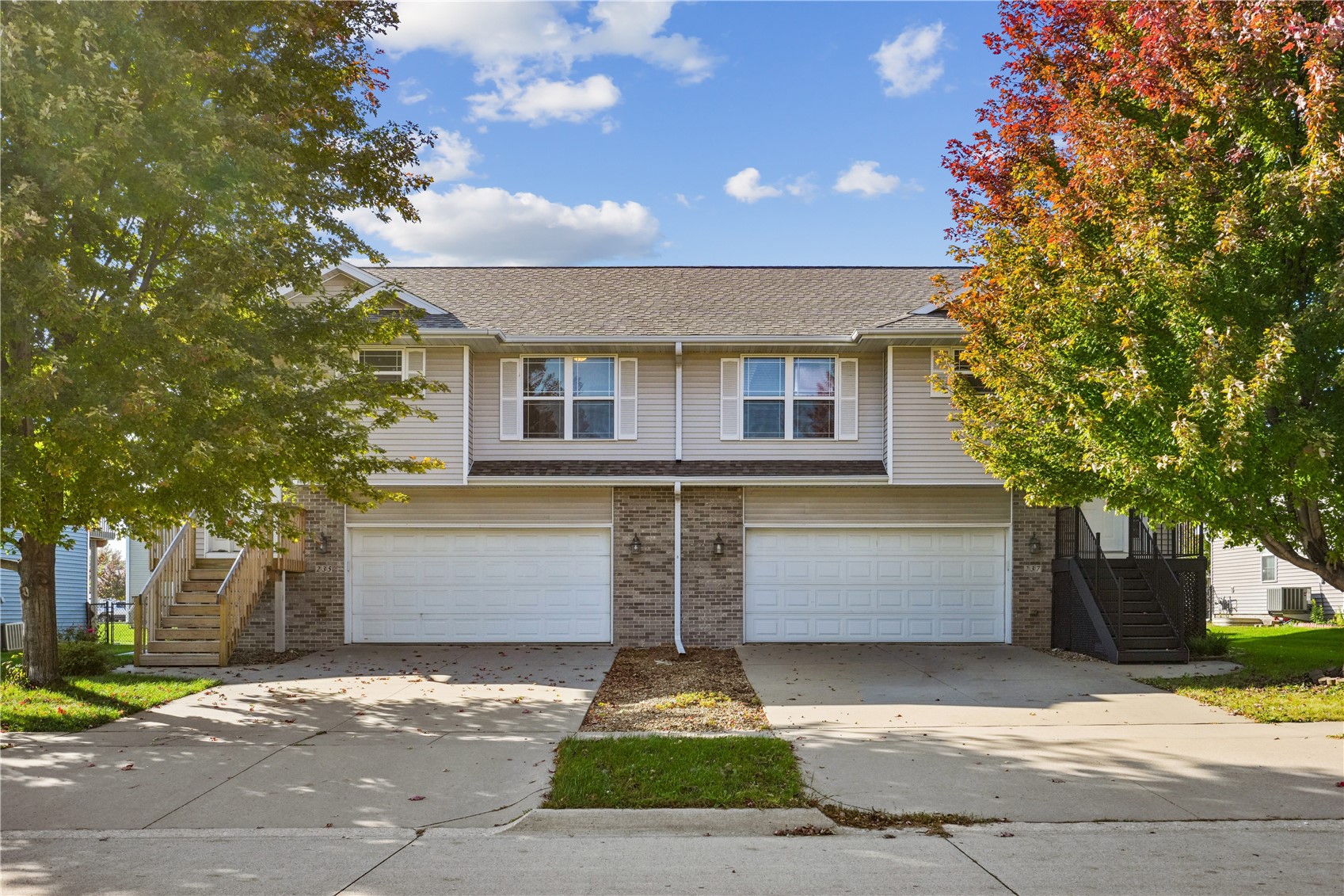 235 N Park Ridge Road — photo