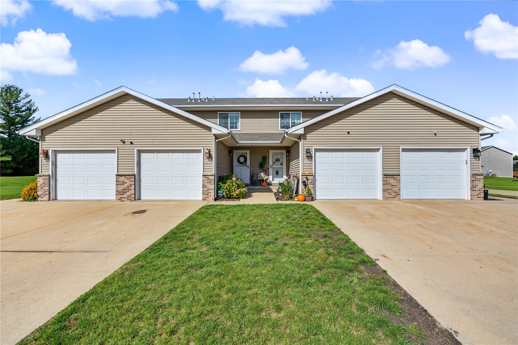 1507 Northgate Drive, Ely, IA 52227 — photo 2