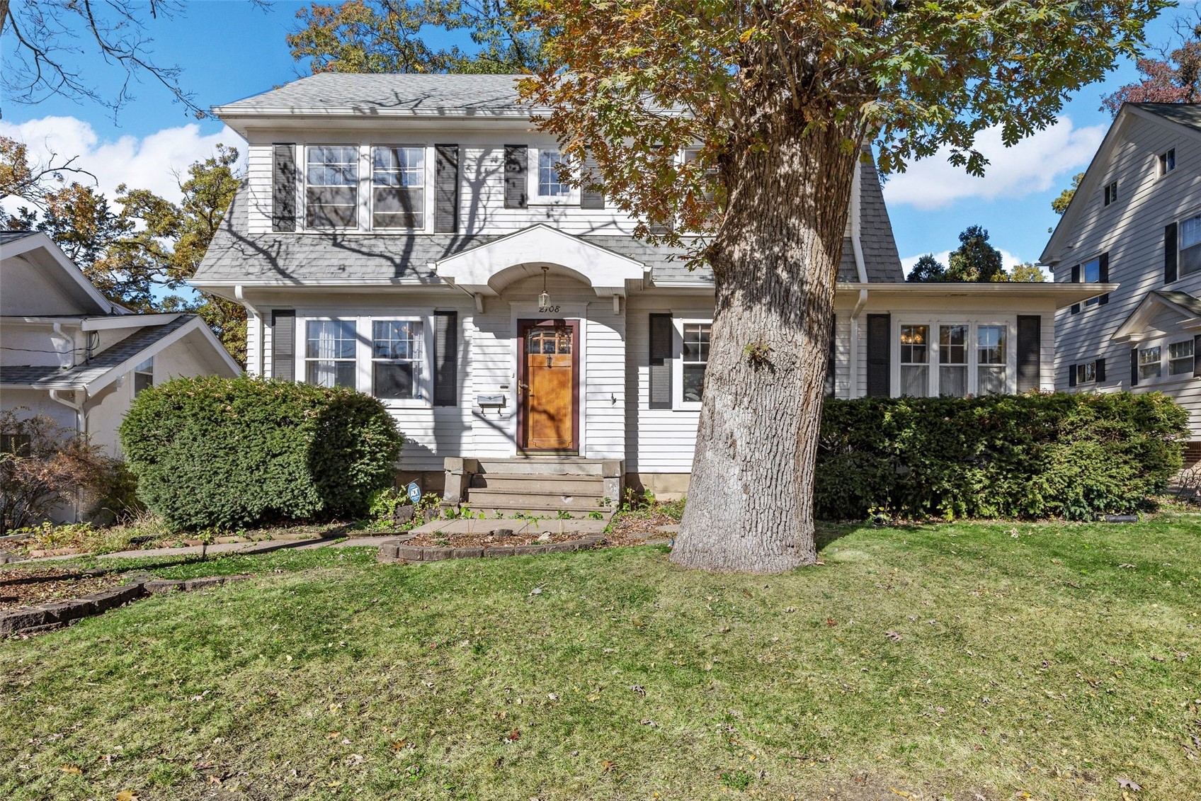 2108 Greenwood Drive SE — photo