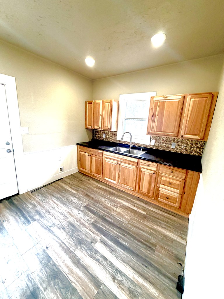 424 E Pontotoc, Mason, TX 76856 — photo 3
