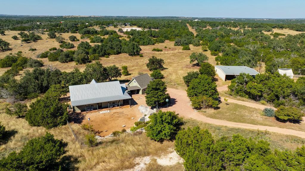 9848 W US Hwy 290 — photo