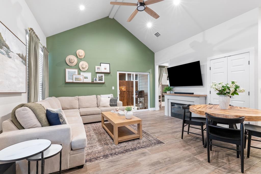 1003 Friendship Lane 401 — photo