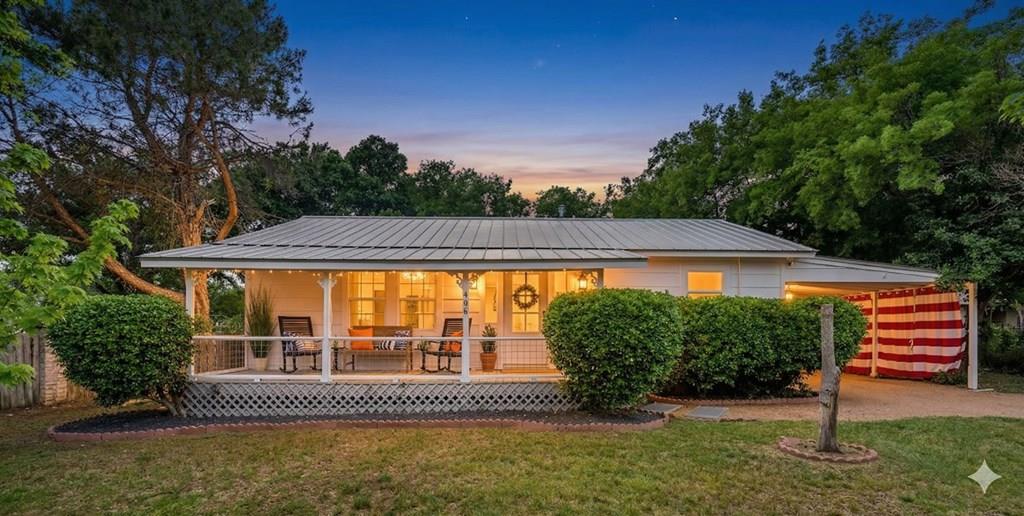 406 Bluebonnet — photo