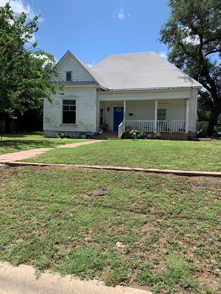 1104 S Pecan St — photo