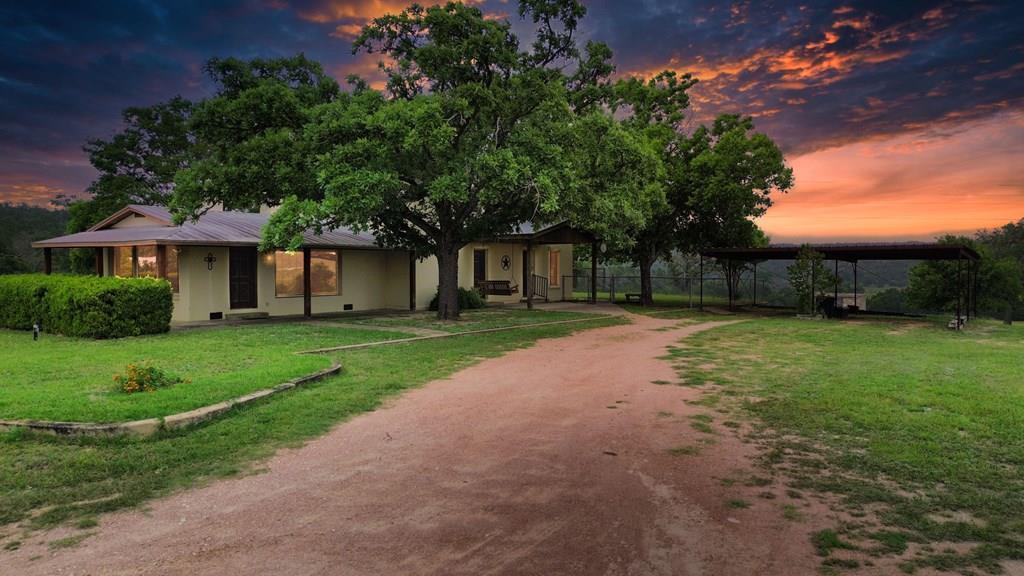 5709 Ranch Rd 965, Fredericksburg, TX 78624 — photo 2