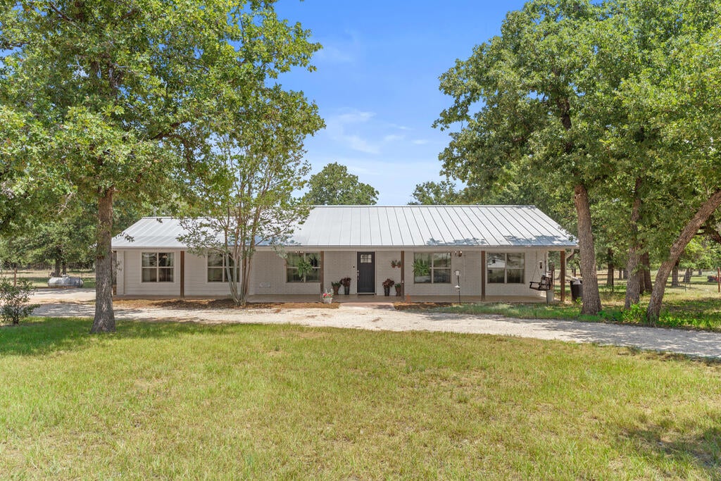 111 Wilderness Dr — photo