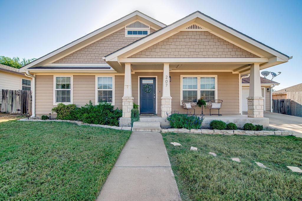 207 Green Oaks Loop — photo