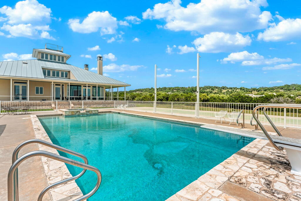 834 Northwood Hills Dr — photo