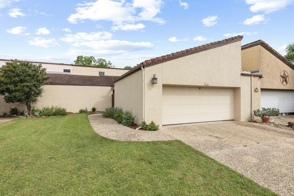 362 Englewood Drive — photo