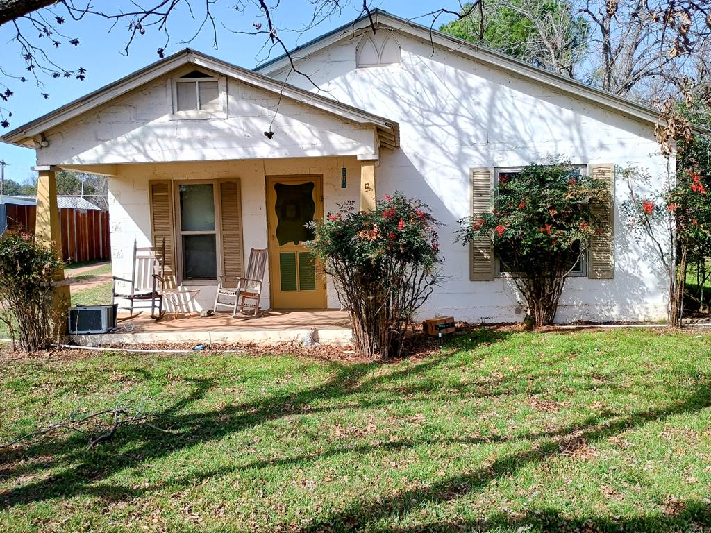 316 S Live Oak St — photo