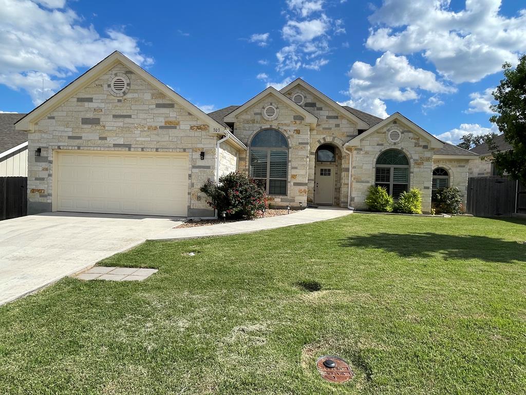 707 Chinkapin Dr — photo