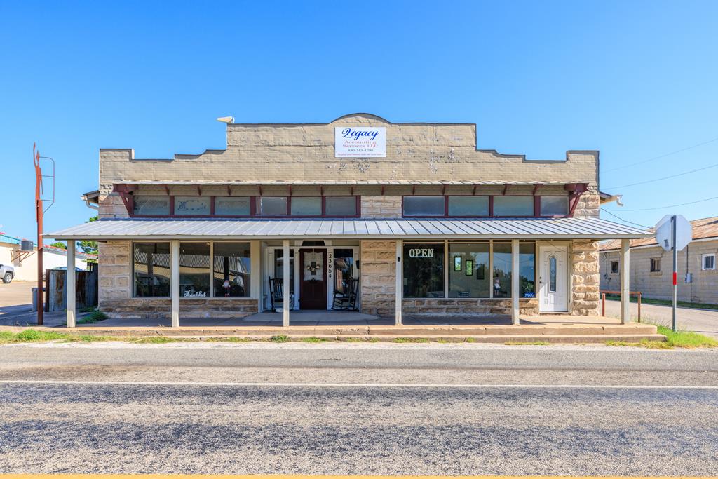 23654 W US Hwy 290 — photo