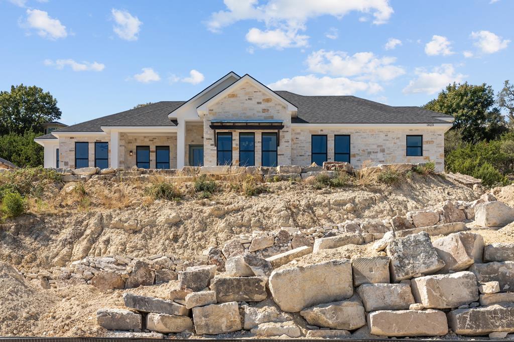 1825 N Foothills Drive — photo