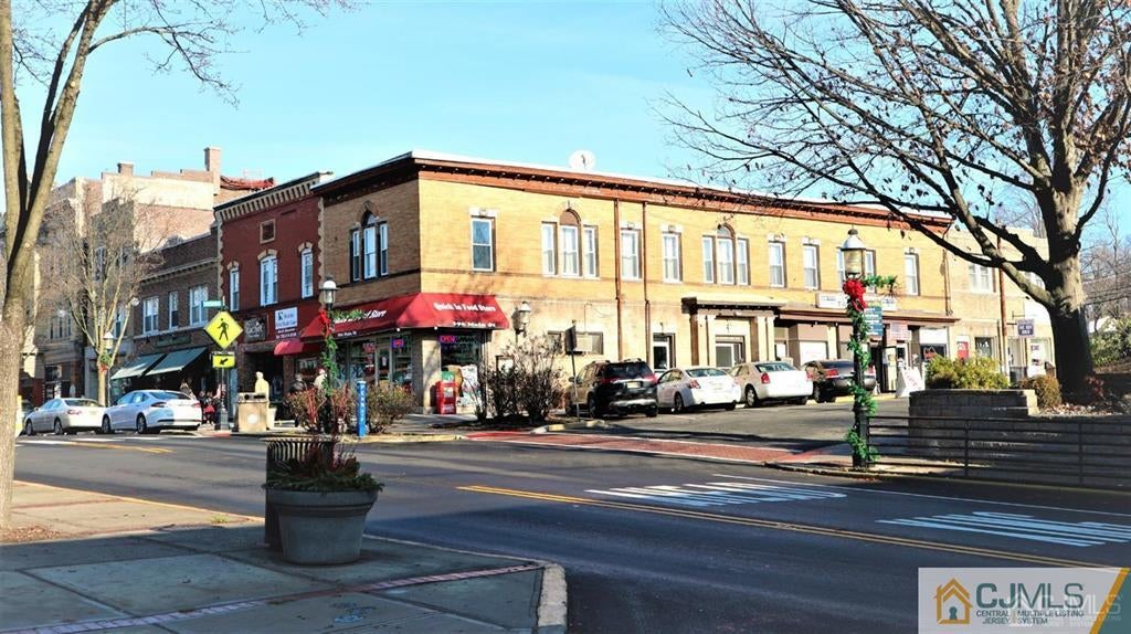 396 Main Street — photo